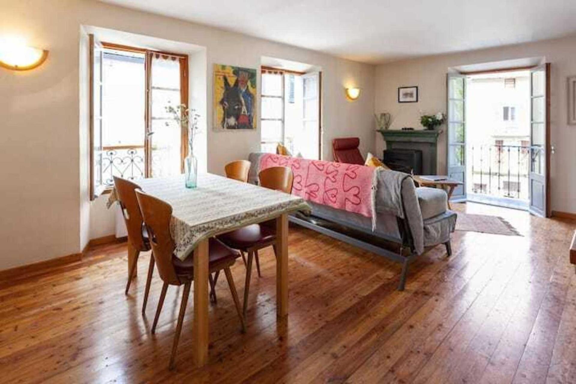 Sunny 1-Bed Apartment In Lovely Mountain Village La Brigue Exterior photo